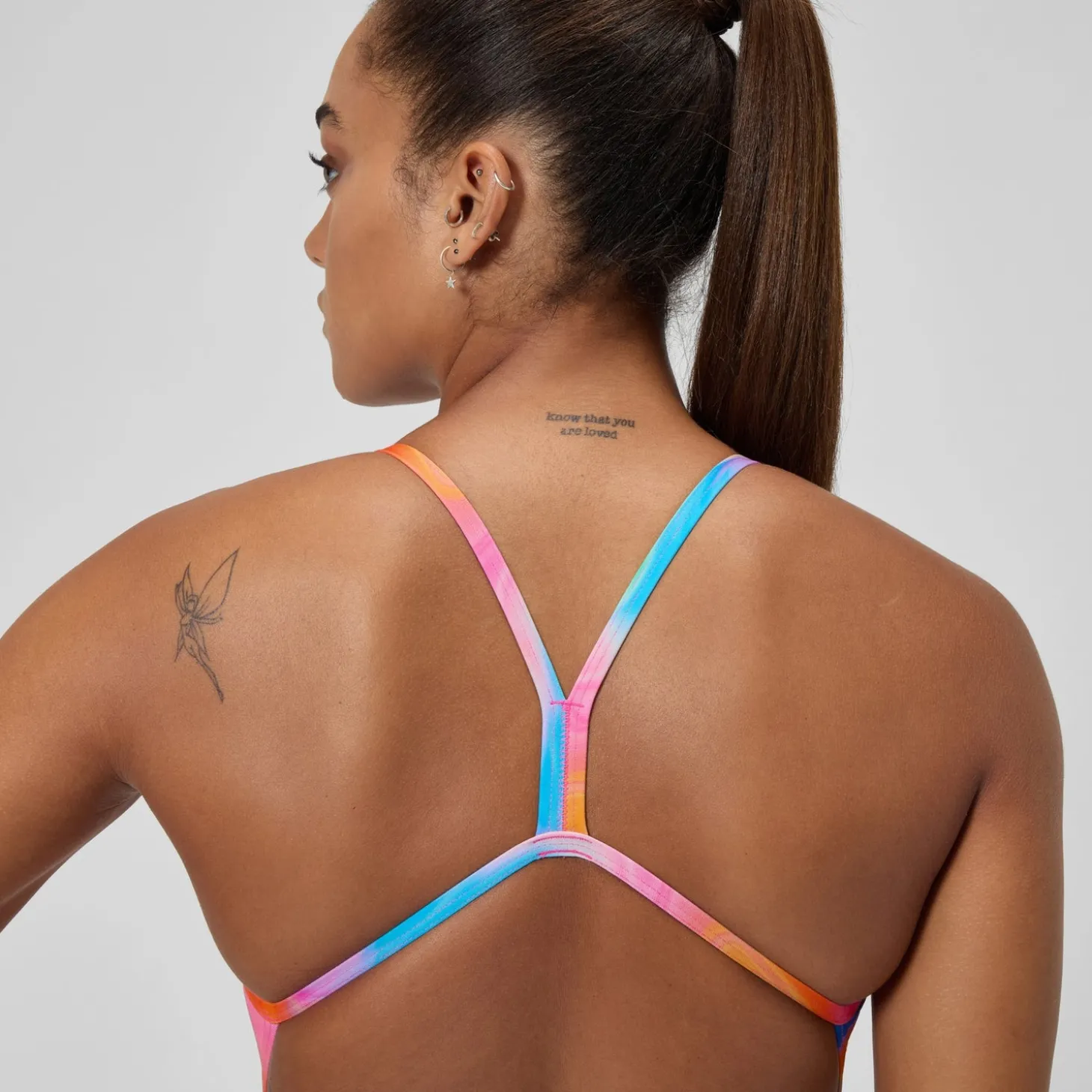 Maillot de bain Femme Club Training dos en V et imprimé rose/jaune