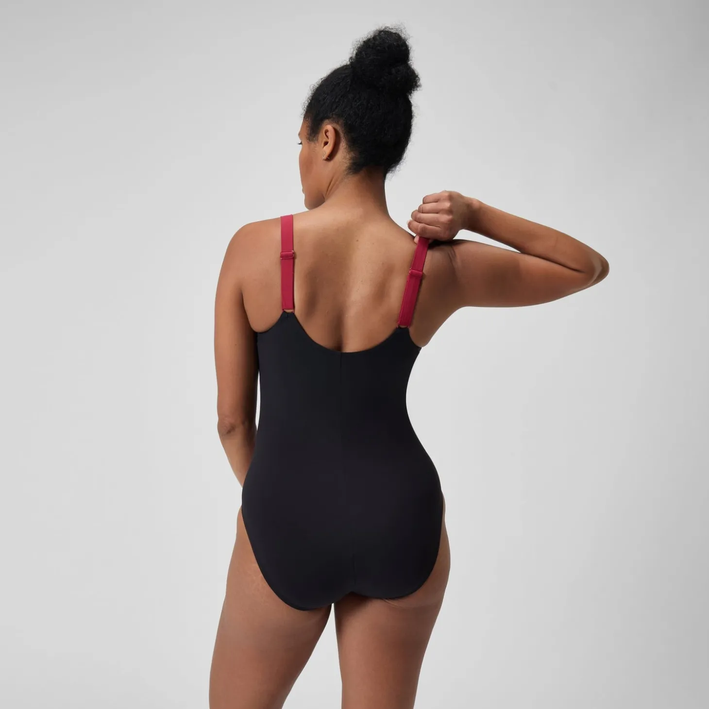 Maillot de bain galbant unique Splice pour Femmes Noir/Magenta brume/Rouge basque