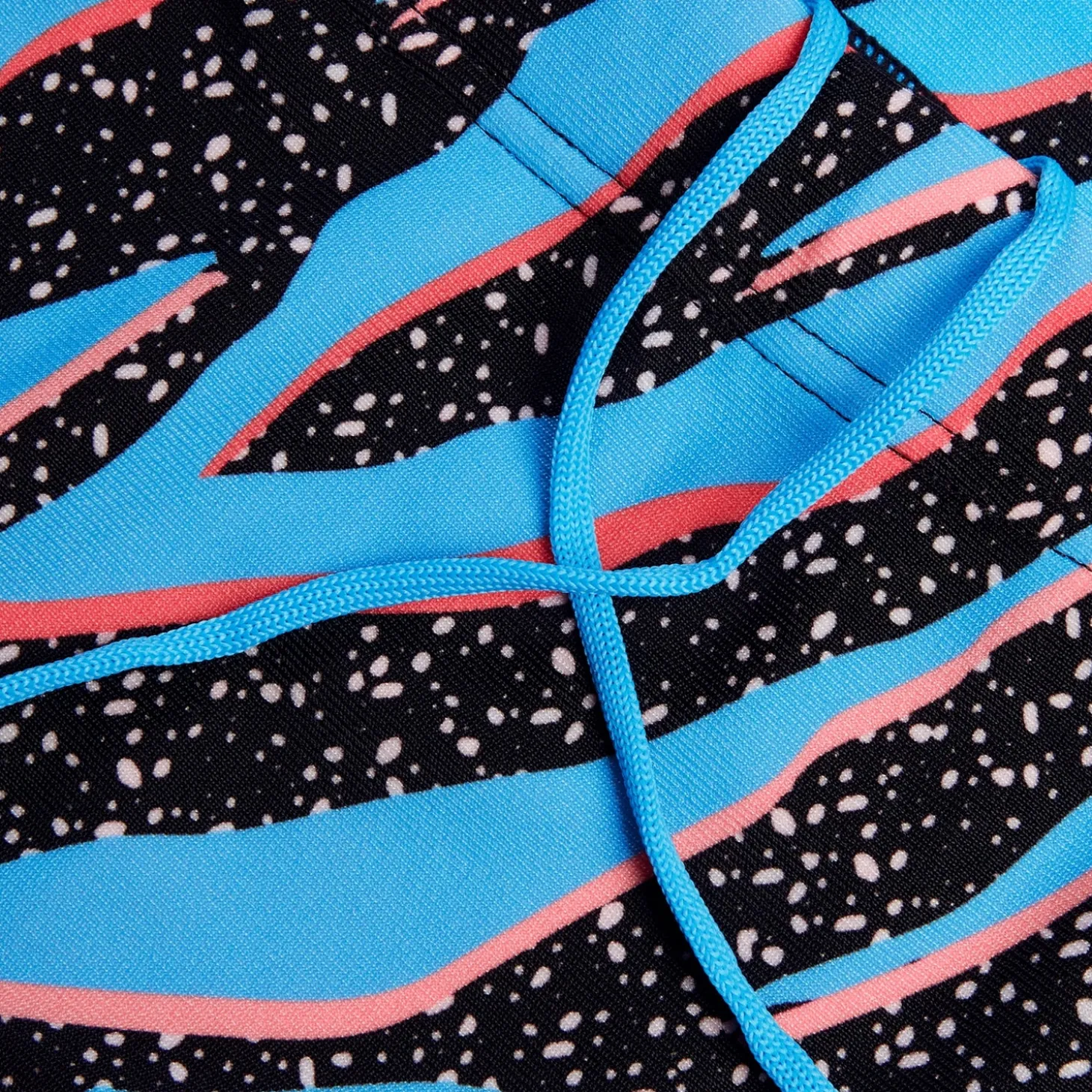 Slip de bain Hommes pour entraînement en club 13,5 cm Allover Noir/Bleu picton/Rouge sirène